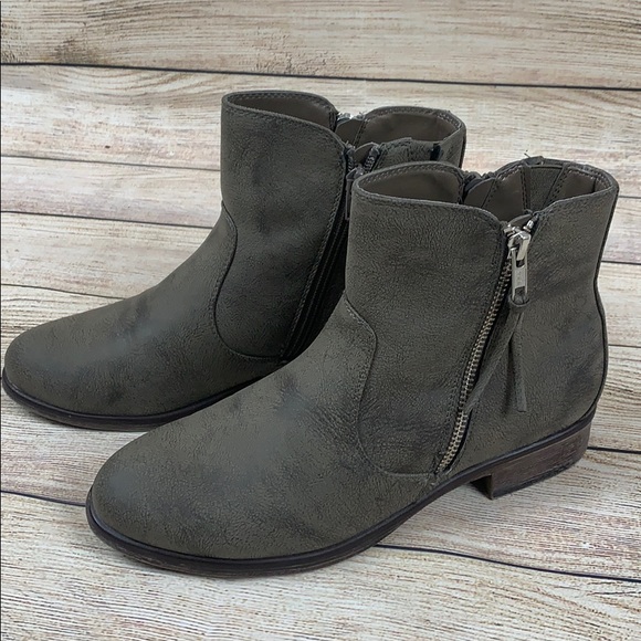 White Mountain Shoes - White Mountain Taupe Ankle Short Booties Boots